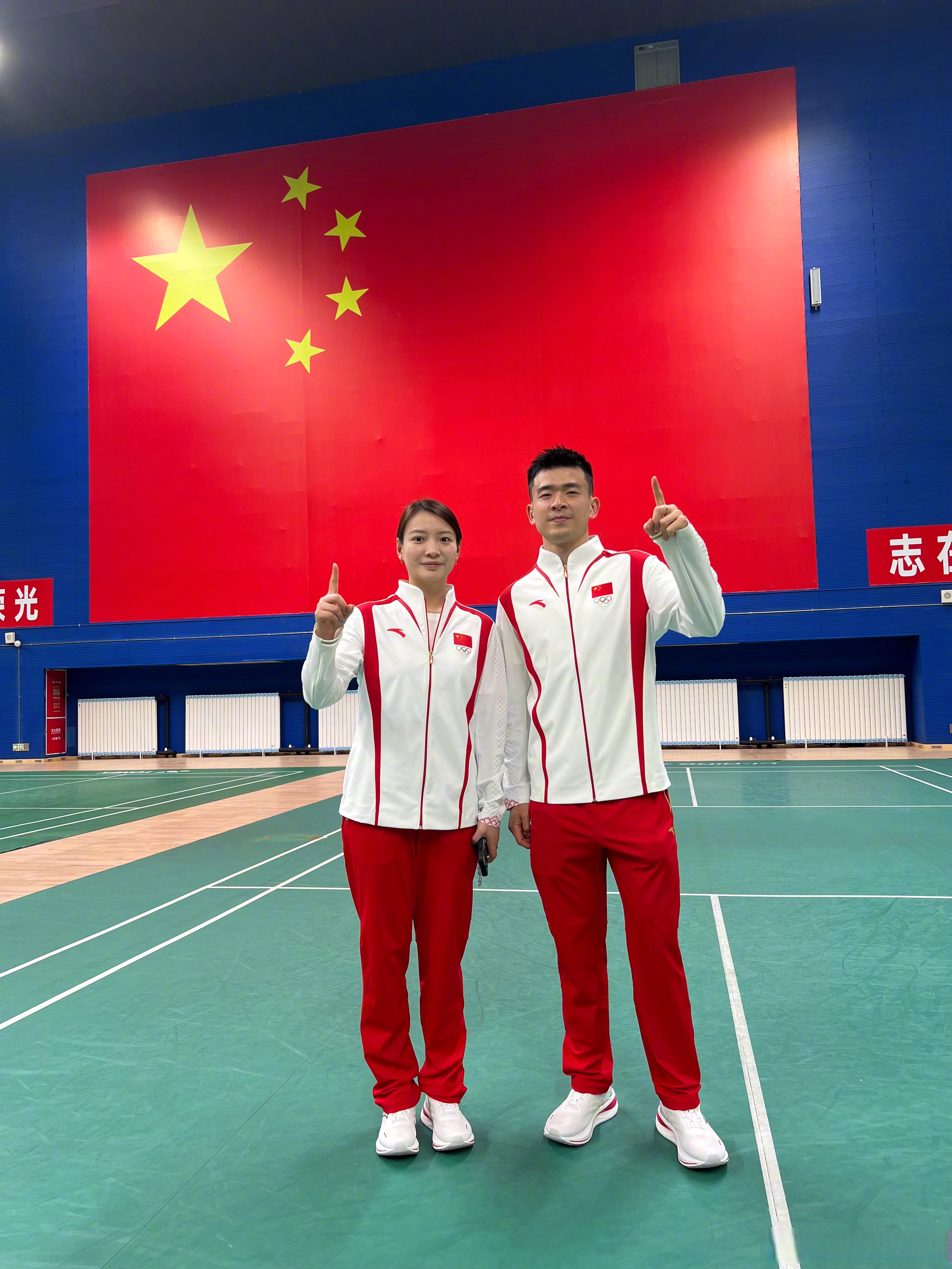 马来西亚队轻取丹麦队，郑思维带队取胜