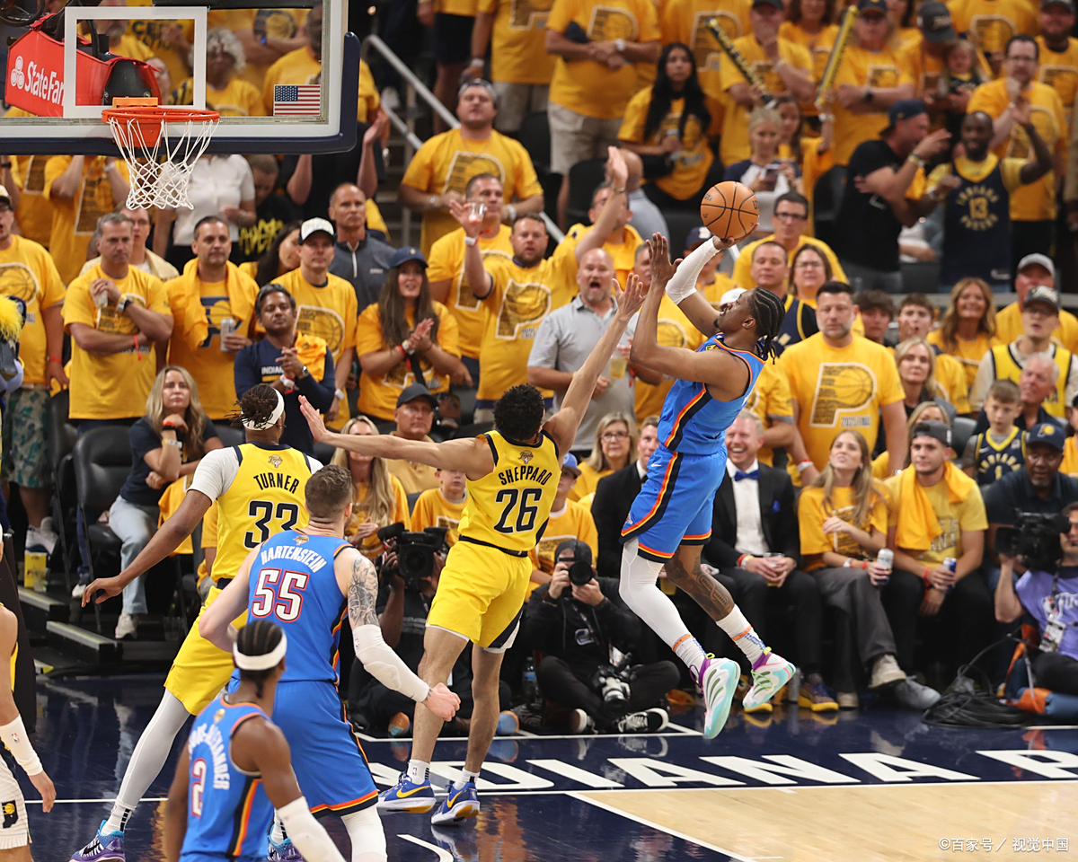 猛龙鏖战湖人,加里纳利关键制胜 猛龙鏖战湖人,加里纳利关键制胜