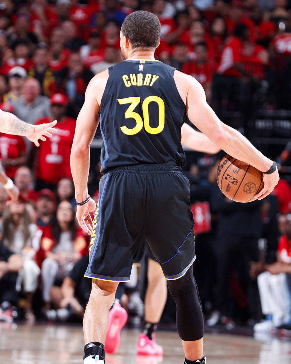 火箭轻取雄鹿B队，拉文关键制胜