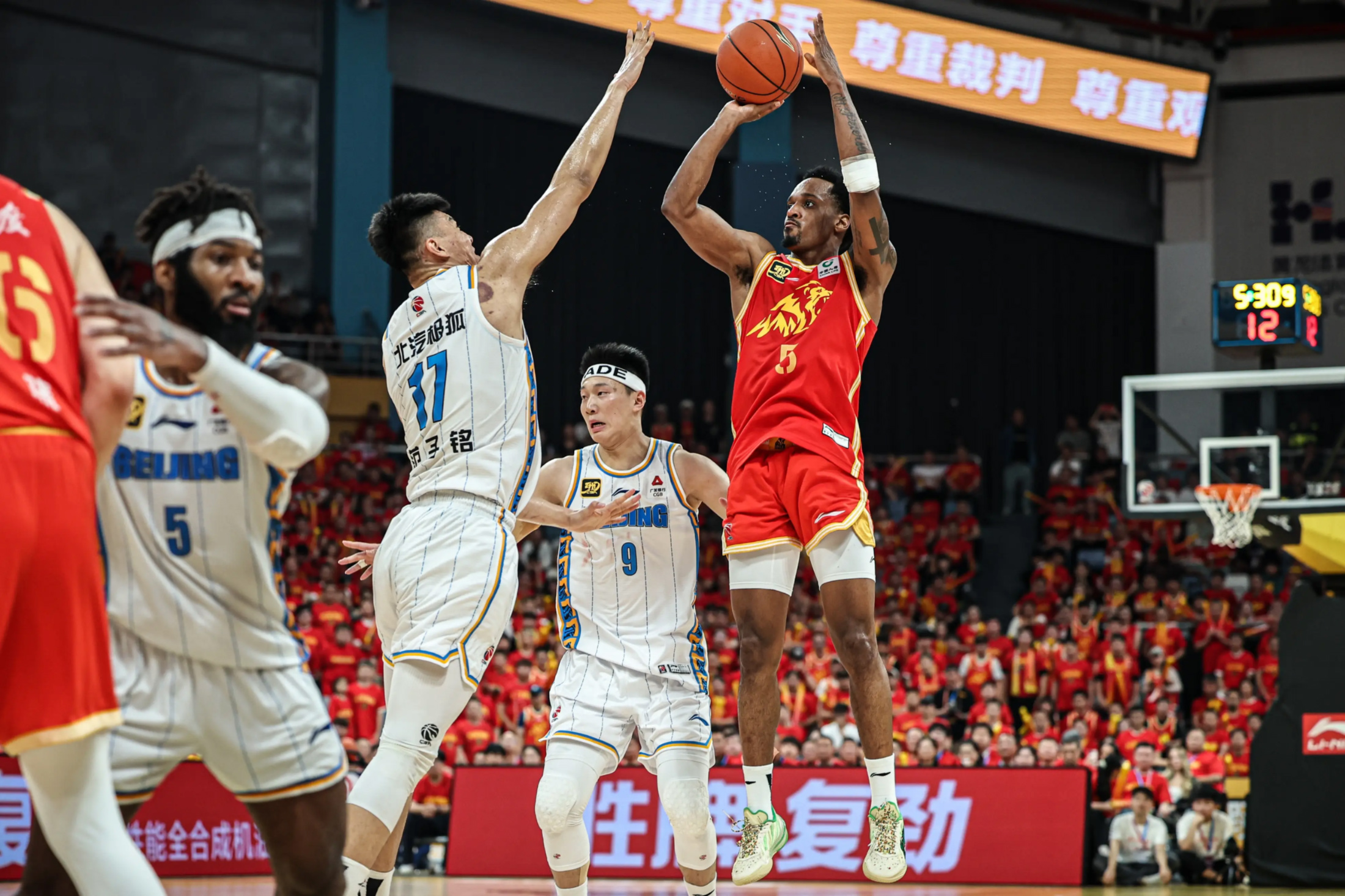 体育赛事热潮！球队士气高昂迎来高潮