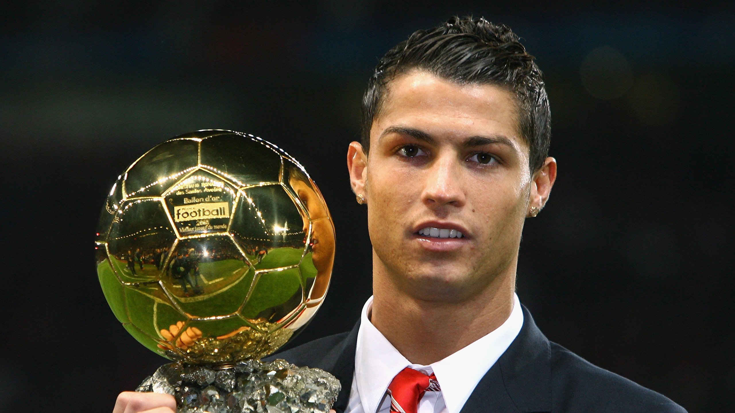 星辰之下，新王加冕，拉梅洛的欧冠半决赛主宰之夜