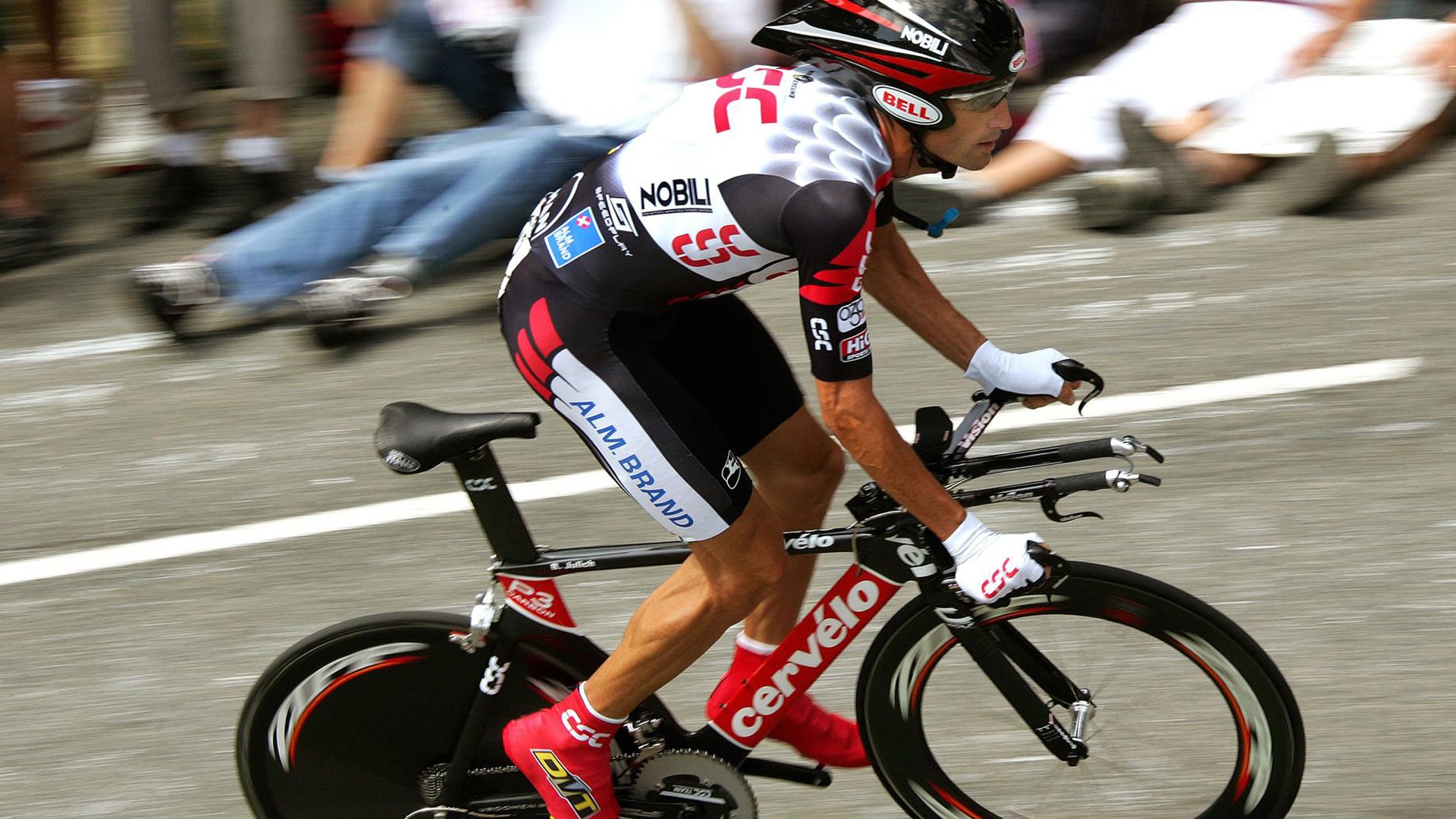 北欧风暴席卷绿茵场，瑞典队战术碾压葡萄牙，王皓惊艳四座成最大亮点